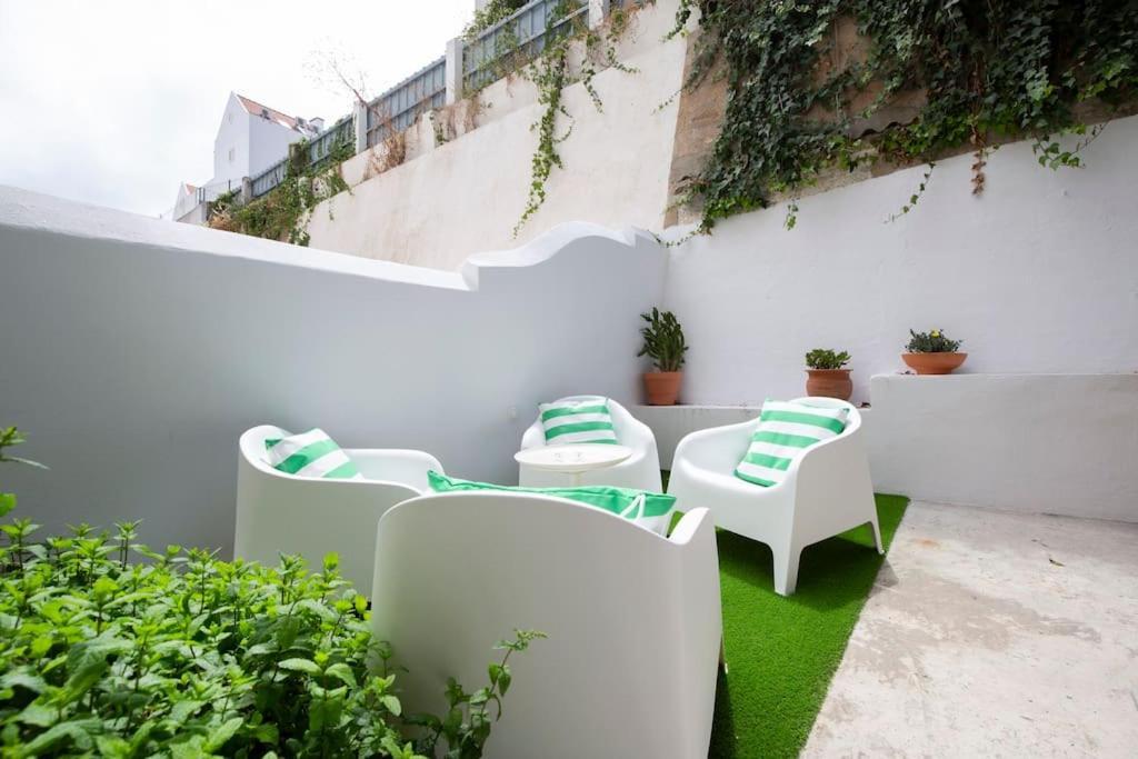 Apartment Vintage W/ Terrace Lisbon