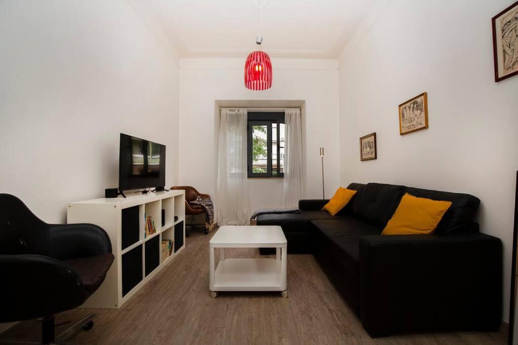 Apartment Vintage W/ Terrace *