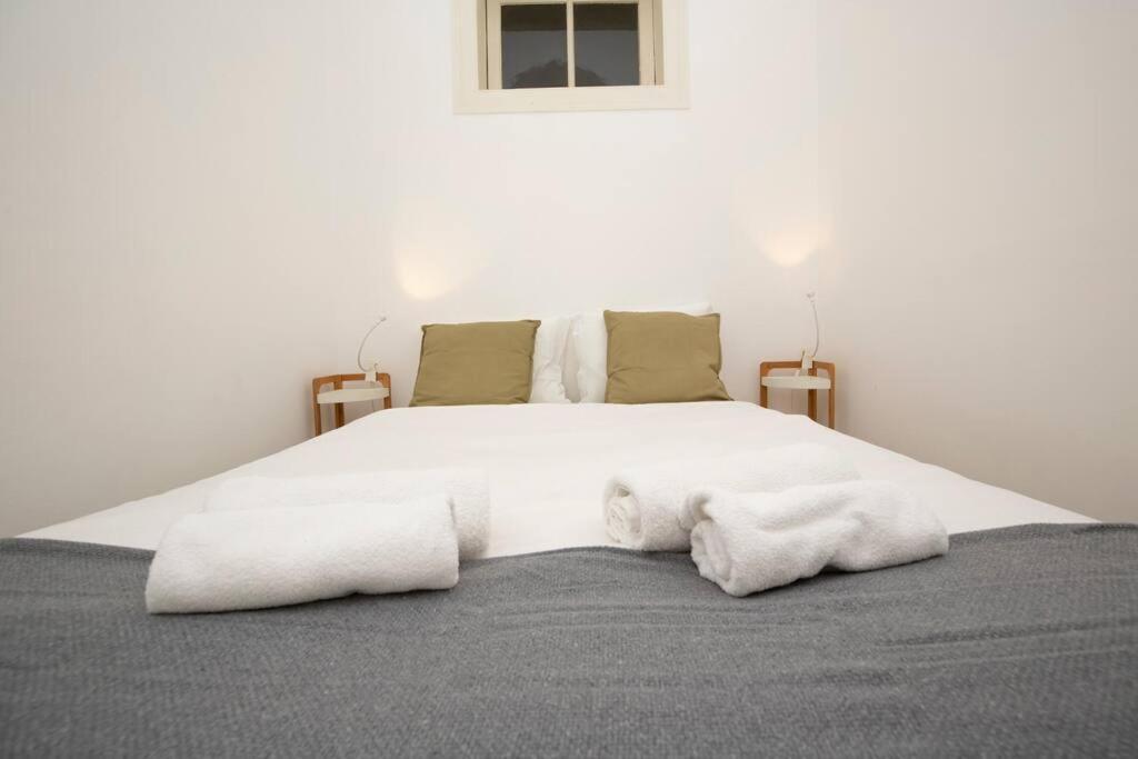 Vintage W/ Terrace Apartment Lisbon