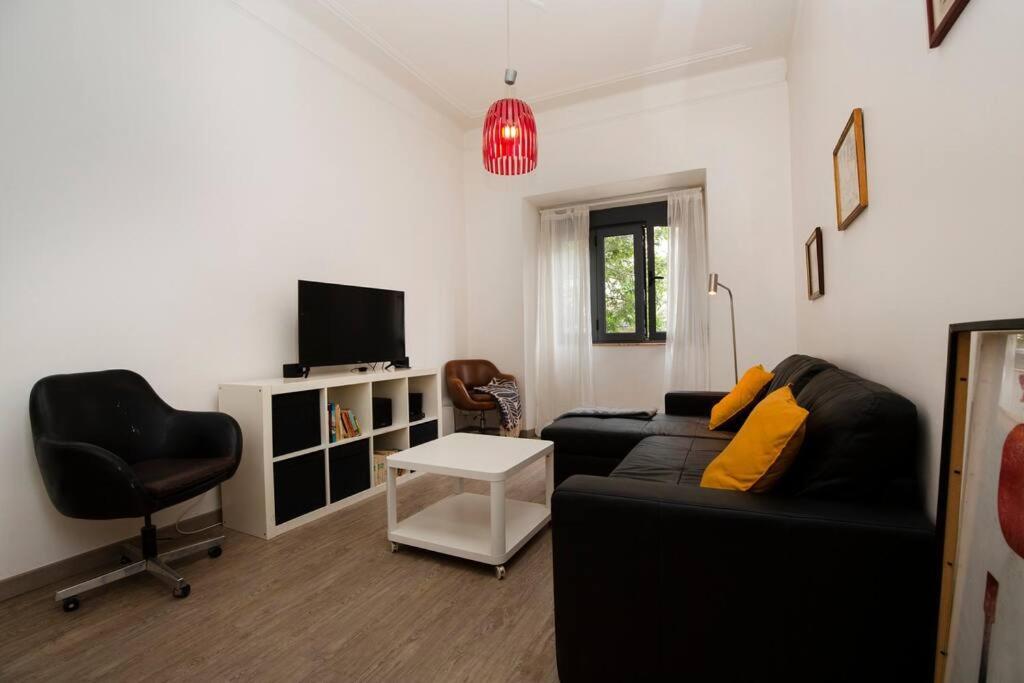 Apartment Vintage W/ Terrace *